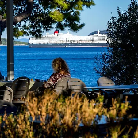 فندق Splendid 3*